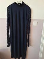 Mooie donkerblauwe jurk met kant van CadaDia maat 36!, Kleding | Dames, CadaDia, Blauw, Ophalen of Verzenden, Maat 36 (S)