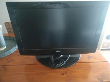 LG lcd televisie 26 inch beschikbaar voor biedingen