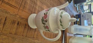 Koffiepot wedgewood rosalind  beschikbaar voor biedingen