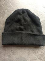 Muts zwart, grijs en licht blauw ‘de coolste baan’ 2x € 2 p., Kleding | Heren, Mutsen, Sjaals en Handschoenen, Ophalen of Verzenden