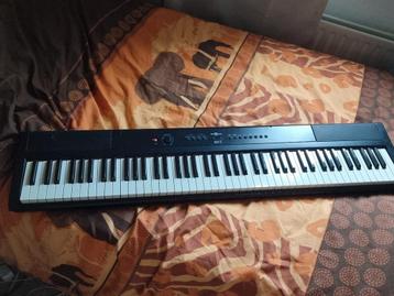 SDP2 Stage Piano van Gear4Music beschikbaar voor biedingen