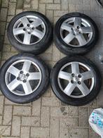 4x Toyota Aygo alu velgen met zomerband 6mm 155/65 R14, Ophalen of Verzenden, Zo goed als nieuw