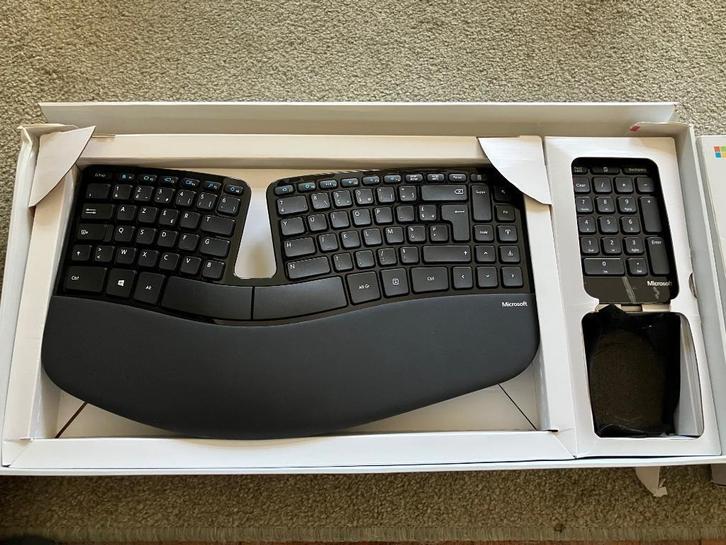 Microsoft sculpt keyboard and number pad, Computers en Software, Toetsenborden, Nieuw, Azerty, Ergonomisch, Ophalen
