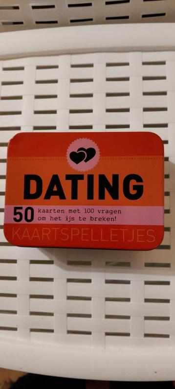 Dating kaarten met 100 vragen om het ijs te breken beschikbaar voor biedingen