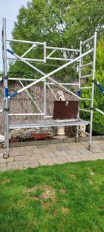 steiger/kamersteiger/buiten steiger/veilig klus steiger., Doe-het-zelf en Verbouw, Steigers, Verzenden, Zo goed als nieuw, Rolsteiger of Kamersteiger