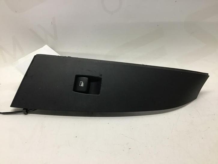 Raamschakelaar rechtsvoor BMW 5-serie E61('04-'07) 6951956, Auto-onderdelen, Ruiten en Toebehoren, BMW, Gebruikt, Ophalen of Verzenden