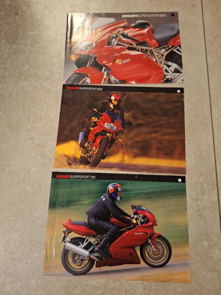 Losse folder bladen van Ducati supersport., Motoren, Ophalen of Verzenden, Ducati