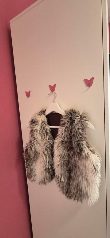 Stylish padded bodywarme beschikbaar voor biedingen