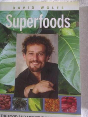 Book: Superfoods, David Wolfe (in het Engels) beschikbaar voor biedingen
