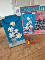 Onderuit vierkante doos, Hobby en Vrije tijd, Gezelschapsspellen | Bordspellen, Ophalen of Verzenden, Zo goed als nieuw