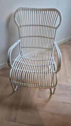 Witte stoel rotan look, Huis en Inrichting, Stoelen, Ophalen