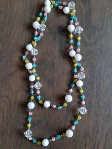 N21 Kralenketting beschikbaar voor biedingen