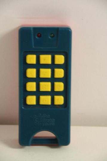 Vintage speelgoed TV afstandsbediening met geluid en licht beschikbaar voor biedingen