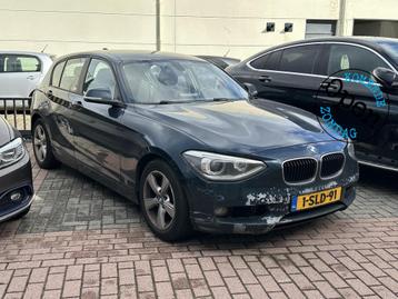 BMW 1-serie 116i EDE Executive Navi Stuurwielbed. Mistlampen beschikbaar voor biedingen