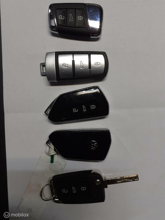 autosleutel origineel Volkswagen Passat golf etc gebruikt, Auto-onderdelen, Klein materiaal, Volkswagen, Gebruikt, Ophalen of Verzenden