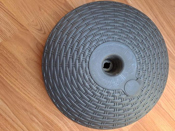 Parasolvoet 25 kg grijs nieuw!, Tuin en Terras, Parasols, Nieuw, Parasolvoet, Minder dan 1 meter, Verstelbaar, Waterdicht, Ophalen of Verzenden