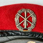 West-duitse rode baret met apart? embleem., Ophalen of Verzenden, Landmacht, Duitsland, Embleem of Badge