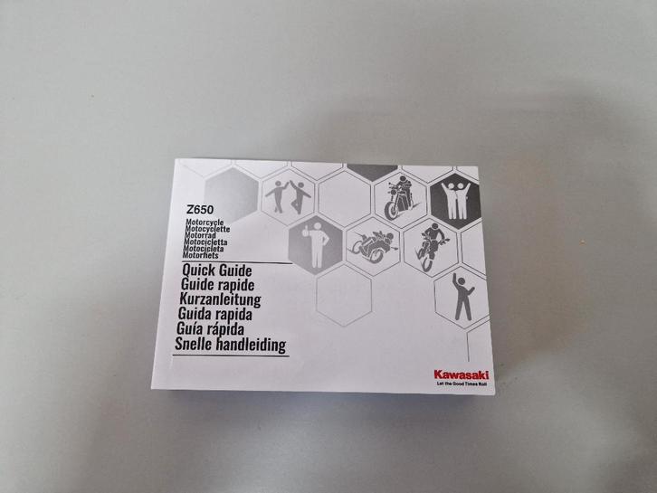 Handleiding / boekje kawasaki z650 ( 2025 model ), Fietsen en Brommers, Brommeronderdelen | Scooters, Nieuw, Overige merken, Overige typen