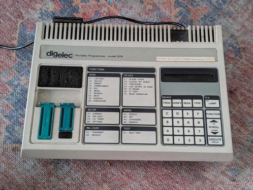 DIGELEC Model 824 EPROM Programmer – Werkt! – Incl. Software, Computers en Software, Vintage Computers, Ophalen of Verzenden