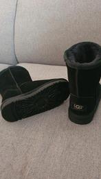 Nieuwe uggs 30, Kinderen en Baby's, Kinderkleding | Schoenen en Sokken, Nieuw, Ophalen of Verzenden