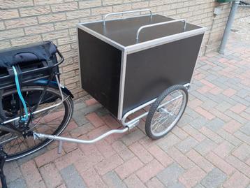 Nieuwe Waterdichte Fietskar - Ruime Bak beschikbaar voor biedingen