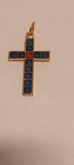 Goudkl. Kruisje met Blauw en Rood Emaille, Gebruikt, Blauw, Ophalen of Verzenden, Kruis of Symbool