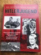 Brenda Ralph Lewis: De geschiedenis van de HITLERJUGEND, Boeken, Ophalen of Verzenden, Tweede Wereldoorlog, Zo goed als nieuw