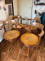 Thonet vintage stoelen met armleuning (1940), Huis en Inrichting, Gebruikt, Bruin, Vier, Hout