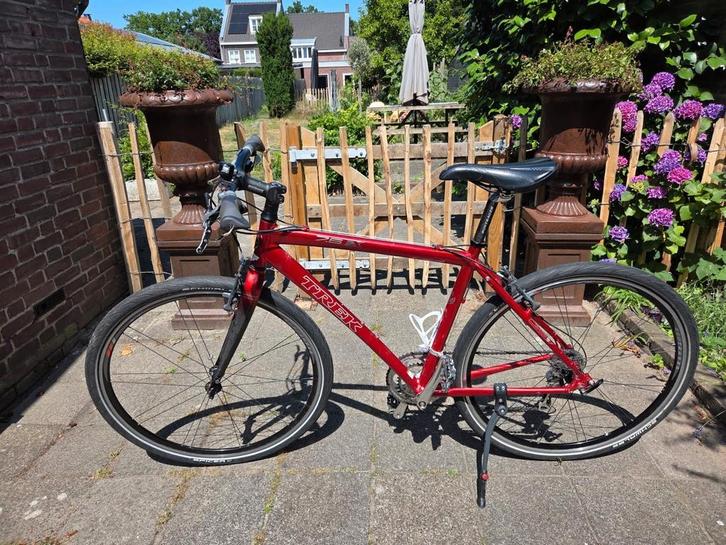 Rode Trek 7.6 fiets, Fietsen en Brommers, Fietsen | Racefietsen, Zo goed als nieuw, Overige merken, Meer dan 20 versnellingen