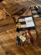 Burberry sjaal nieuw met verpakking, Verzenden, Nieuw, Maat 38/40 (M), Sjaal