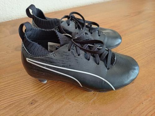 Puma voetbalschoenen  maat 31 ( izgs), Sport en Fitness, Voetbal, Zo goed als nieuw, Schoenen, Maat XS of kleiner, Ophalen of Verzenden