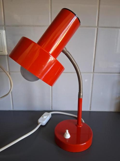 Tafellamp bureaulamp oranje vintage jaren 60 / 70, Huis en Inrichting, Lampen | Tafellampen, Zo goed als nieuw, Minder dan 50 cm