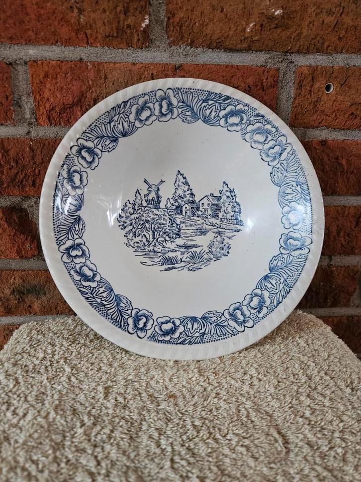 Oud bord met blauwe Hollandse voorstelling, Antiek en Kunst, Antiek | Schalen, Ophalen of Verzenden