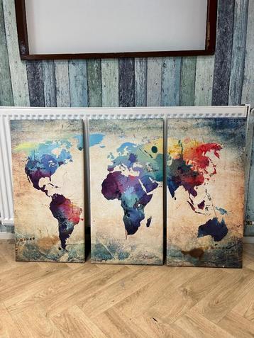  Wereldkaart Drieluik Canvas – Topstaat! | Nieuwprijs €95 beschikbaar voor biedingen