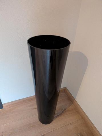 Glazen vaas in zwart, 70cm hoog beschikbaar voor biedingen