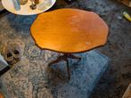 Antieke Bijzettafel - Charmant en Uniek, Gebruikt, 55 tot 75 cm, Overige vormen, 60 cm of meer