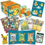 Pokémon Paldea Adventures Chest, Ophalen of Verzenden, Nieuw, Boosterbox, Foil