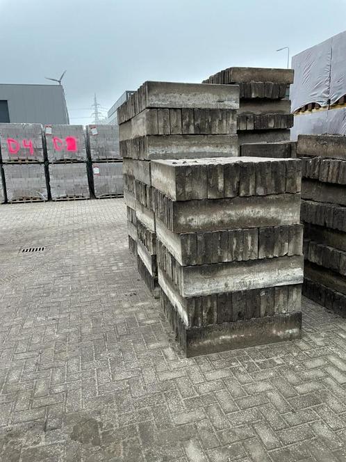 Banden 12x25 B14, Tuin en Terras, Tegels en Klinkers, Gebruikt, Overige typen, Beton, Ophalen