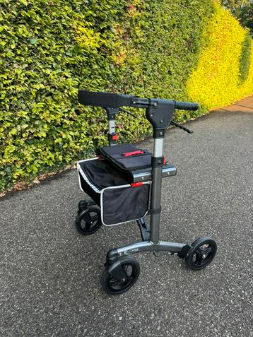 Rollator multimotion RA60 licht gewicht beschikbaar voor biedingen