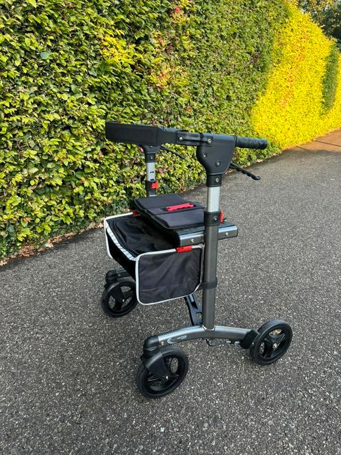 Rollator multimotion RA60 licht gewicht, Diversen, Rollators, Gebruikt, Lichtgewicht, Opvouwbaar, Ophalen