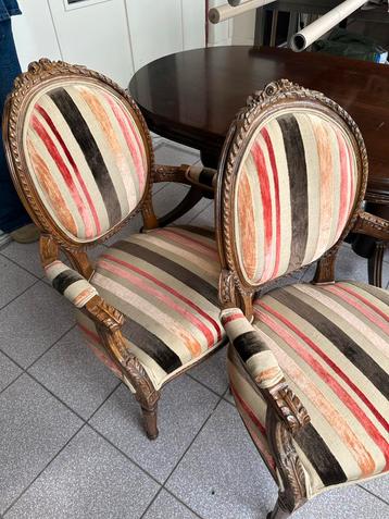 Brocante Stoelen - Set van Twee beschikbaar voor biedingen