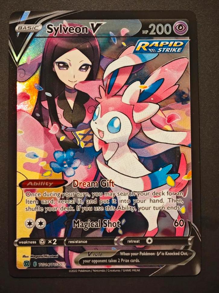 Sylveon V TG14/TG30 [Proxy], Hobby en Vrije tijd, Verzamelkaartspellen | Pokémon, Zo goed als nieuw, Losse kaart, Ophalen of Verzenden