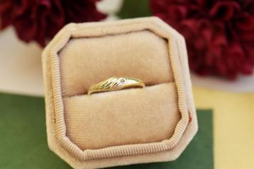 Croissant Ring Met Diamant| 14 Karaat beschikbaar voor biedingen