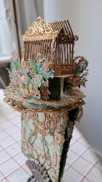 UITKLAPKAART 1870 MUSEUMSTUKJE VOGELKOOITJE OP PIËDESTAL, Verzenden