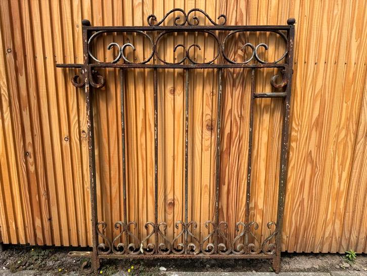 Sierlijke authentieke tuinpoort 95x114cm, Tuin en Terras, Tuinpoorten, Gebruikt, IJzer, 100 tot 150 cm, Minder dan 100 cm, Ophalen