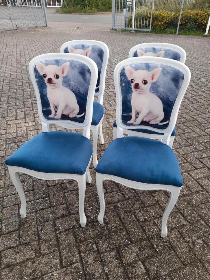 Set 4 stoelen opnieuw gestoffeerd chihuahua, Antiek en Kunst, Antiek | Meubels | Stoelen en Banken, Ophalen