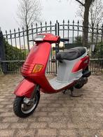 Piaggio skr 125cc 2 takt rood 23163 km, Ophalen, Zo goed als nieuw, Benzine, Overige modellen