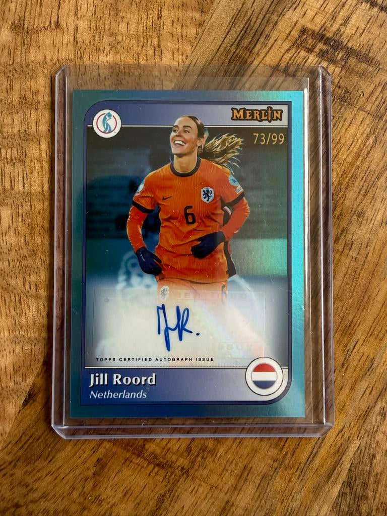 Topps Merlin Jill Roord Autograph 73/99, Ophalen of Verzenden, Nieuw, Overige sporten, Spelerskaart