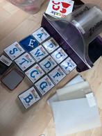 Sizzix Zip'e Mate met Letters en Accessoires, Hobby en Vrije tijd, Ophalen, Gebruikt, Gereedschap of Toebehoren