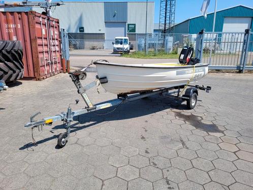With 320 dromedille incl motor 9.9pk en trailer, Watersport en Boten, Speedboten, Zo goed als nieuw, 3 tot 6 meter, Benzine, Minder dan 70 pk